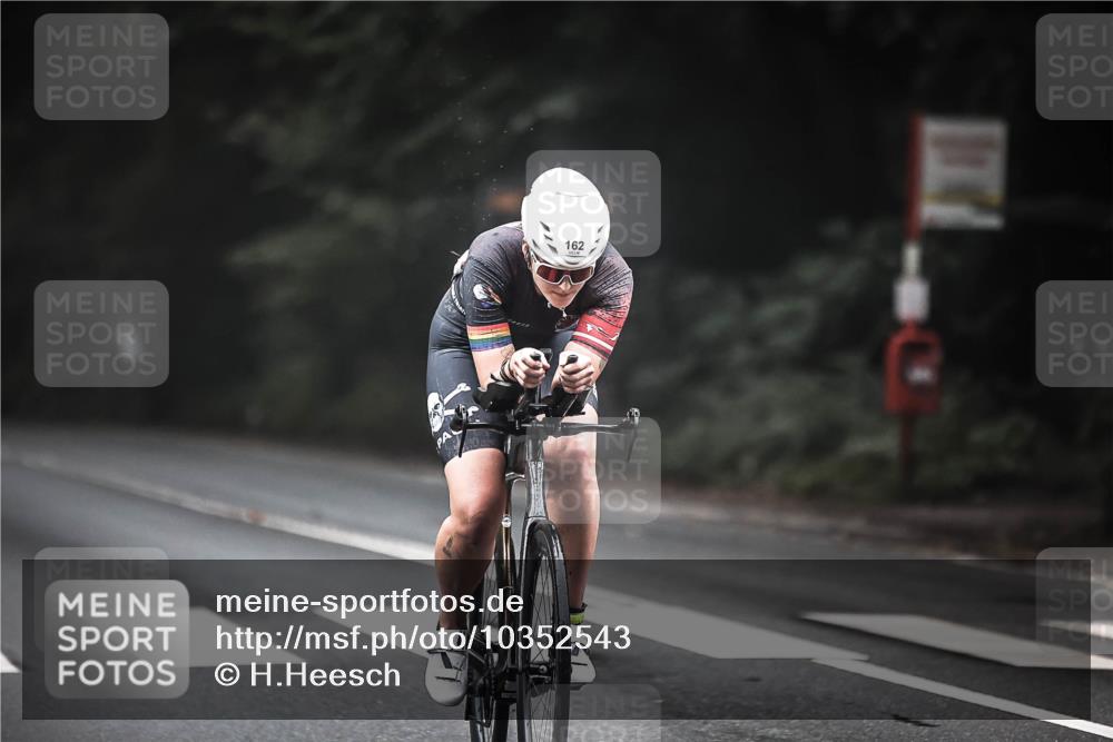13.09.2026 - Stadtparktriathlon H.Heesch http://msf.ph/oto/10352543 13.09.2026 09:28:25 Radfahren 108, 143, 162 meine-sportfotos.de
