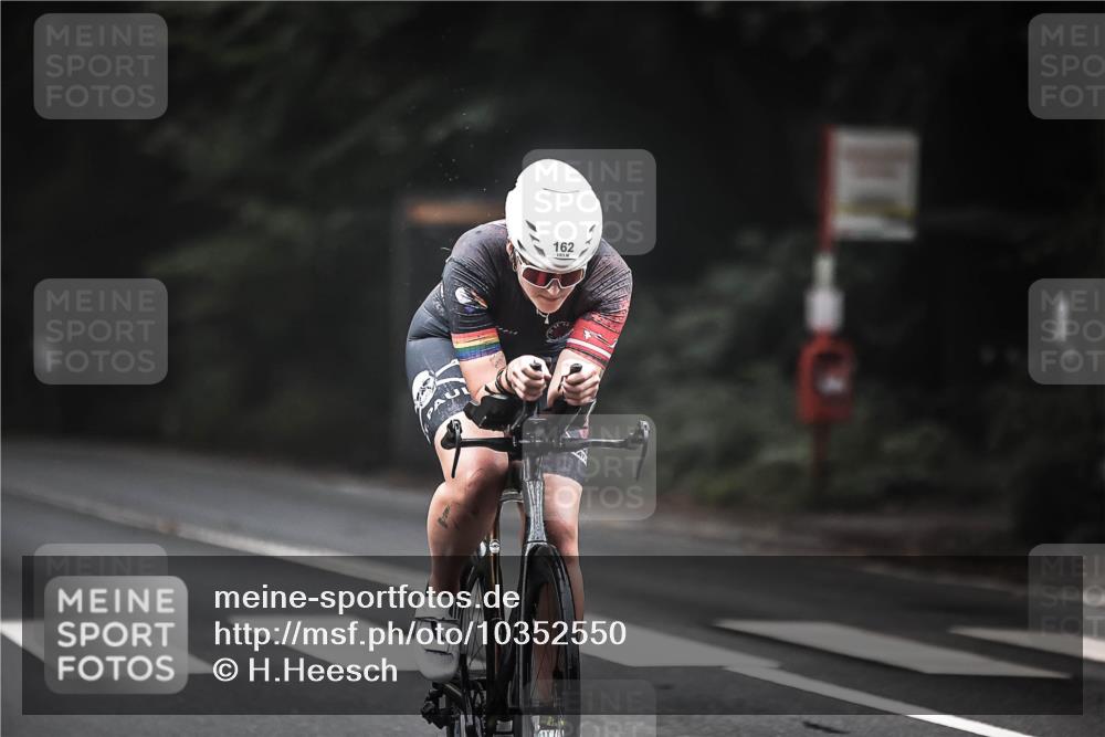 13.09.2026 - Stadtparktriathlon H.Heesch http://msf.ph/oto/10352550 13.09.2026 09:28:25 Radfahren 108, 143, 162 meine-sportfotos.de