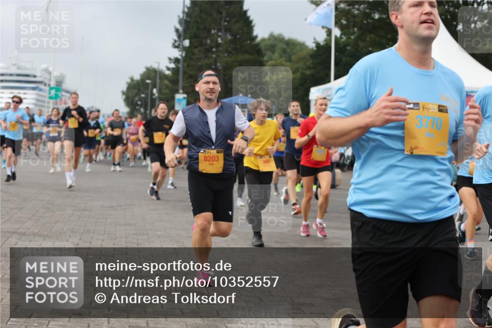 13.09.2026 - Kiel Lauf Andreas Tolksdorf http://msf.ph/oto/10352557 13.09.2026 09:56:36 Kiellinie 8203, 39, 3770 meine-sportfotos.de