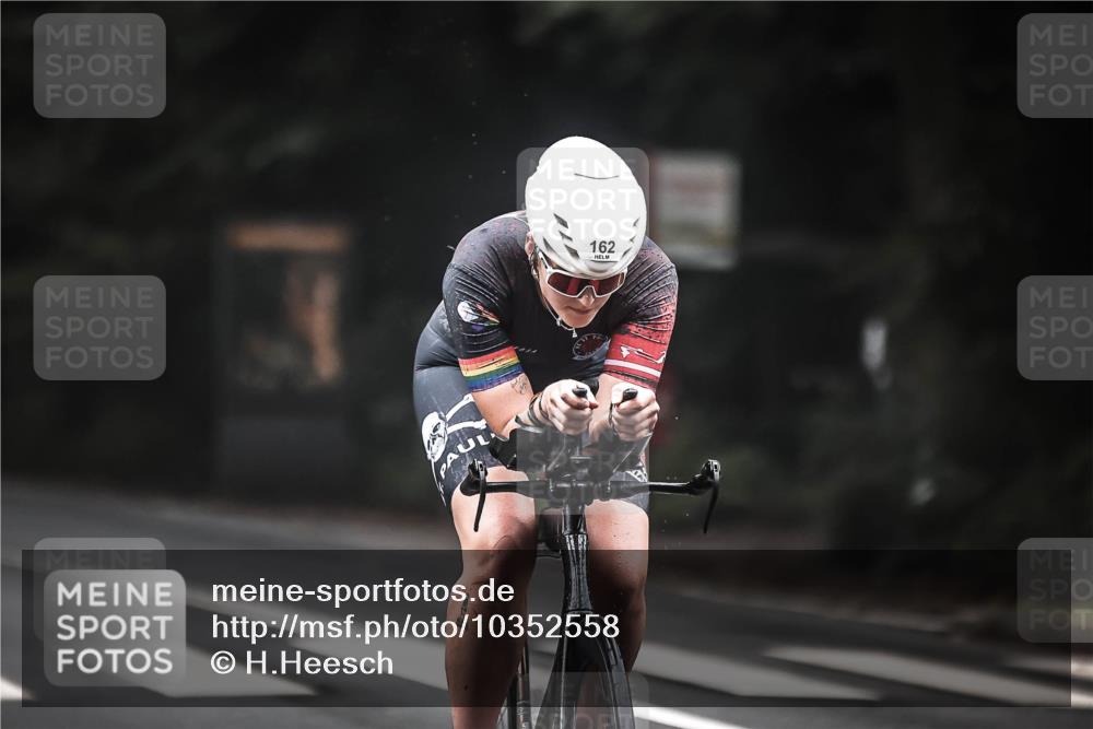 13.09.2026 - Stadtparktriathlon H.Heesch http://msf.ph/oto/10352558 13.09.2026 09:28:26 Radfahren 108, 143, 162 meine-sportfotos.de