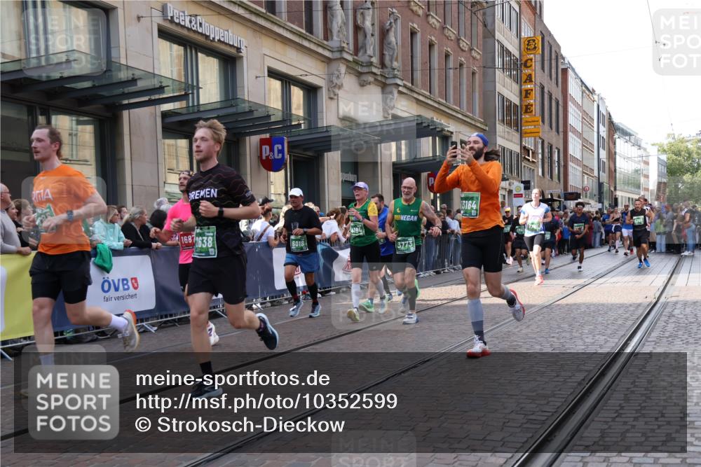 13.09.2026 - 21. swb-Marathon Bremen Strokosch-Dieckow http://msf.ph/oto/10352599 13.09.2026 13:32:36 Ziel 891, 1532, 2440, 2638, 2959, 3167, 3404, 3710, 3773, 3895, 3902, 4194, 4233, 4659, 5009, 5090, 5410, 5581, 5657, 5706, 5749, 5981, 6018, 6718, 6786, 6941, 7016, 7466, 7756, 7758, 7788, 8344, 8367, 8506, 9292, 9406, 9745, 9829, 10048, 13019, 13039, 13092, 13093, 13146, 13164, 13232, 13234, 13247, 287, 1369, 1437, 1687, 2292, 2293, 2611, 2910, 2992, 3354, 3402, 3429, 3441, 3650, 3878, 3922, 4057, 4263, 4323, 4380, 4471, 4655, 4835, 4862, 5281, 5398, 6518, 6593, 6760 meine-sportfotos.de