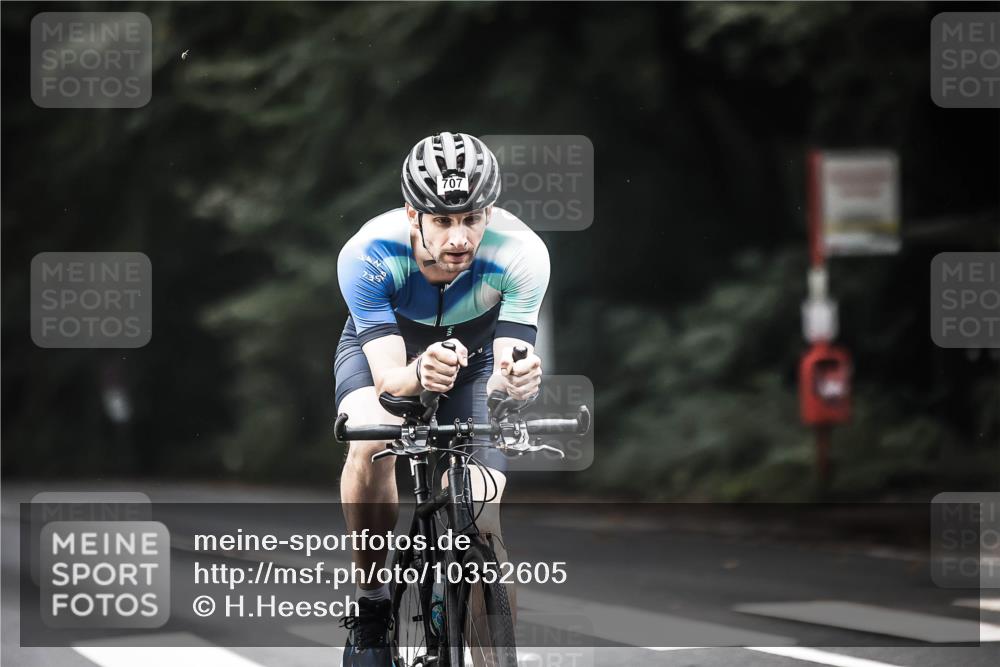 13.09.2026 - Stadtparktriathlon H.Heesch http://msf.ph/oto/10352605 13.09.2026 11:07:06 Radfahren 478, 584, 707 meine-sportfotos.de