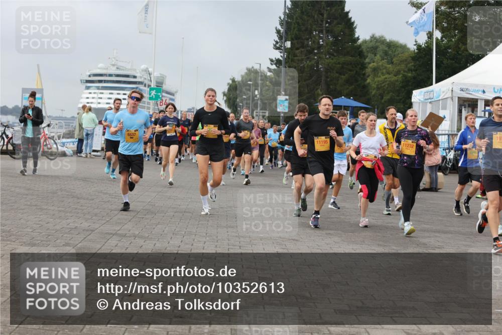 13.09.2026 - Kiel Lauf Andreas Tolksdorf http://msf.ph/oto/10352613 13.09.2026 09:56:38 Kiellinie 24, 6537, 13, 125, 11195, 19, 11232 meine-sportfotos.de