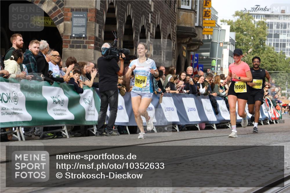 13.09.2026 - 21. swb-Marathon Bremen Strokosch-Dieckow http://msf.ph/oto/10352633 13.09.2026 10:55:13 Ziel 10589, 10646, 10901, 11040, 11569, 11620, 11860, 11889, 11976, 12313, 12800, 13592, 10256, 10725, 11014, 11466, 11910, 11977, 12218, 12258, 12549 meine-sportfotos.de
