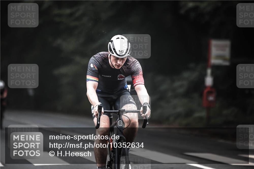 13.09.2026 - Stadtparktriathlon H.Heesch http://msf.ph/oto/10352634 13.09.2026 09:28:31 Radfahren 108, 143, 158, 160, 162, 208 meine-sportfotos.de