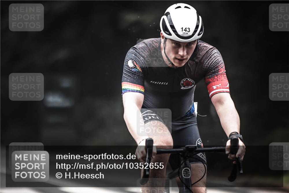13.09.2026 - Stadtparktriathlon H.Heesch http://msf.ph/oto/10352655 13.09.2026 09:28:31 Radfahren 108, 143, 158, 160, 162, 208 meine-sportfotos.de