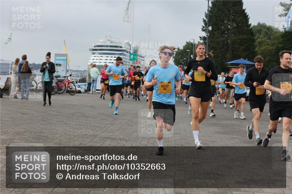 13.09.2026 - Kiel Lauf Andreas Tolksdorf http://msf.ph/oto/10352663 13.09.2026 09:56:39 Kiellinie 1254, 39, 11195 meine-sportfotos.de
