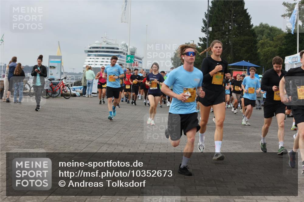 13.09.2026 - Kiel Lauf Andreas Tolksdorf http://msf.ph/oto/10352673 13.09.2026 09:56:39 Kiellinie 868, 4, 1075, 4824, 6163, 125, 111 meine-sportfotos.de