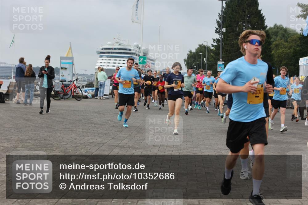 13.09.2026 - Kiel Lauf Andreas Tolksdorf http://msf.ph/oto/10352686 13.09.2026 09:56:40 Kiellinie  meine-sportfotos.de