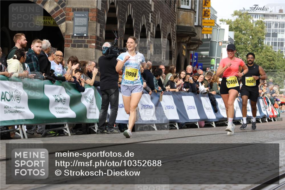 13.09.2026 - 21. swb-Marathon Bremen Strokosch-Dieckow http://msf.ph/oto/10352688 13.09.2026 10:55:13 Ziel 10589, 10646, 10901, 11040, 11569, 11620, 11860, 11889, 11976, 12313, 12800, 13592, 10256, 10725, 11014, 11466, 11910, 11977, 12218, 12258, 12549 meine-sportfotos.de