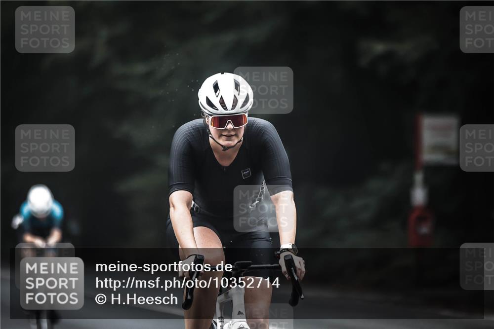 13.09.2026 - Stadtparktriathlon H.Heesch http://msf.ph/oto/10352714 13.09.2026 09:28:37 Radfahren 106, 158, 160, 184, 208 meine-sportfotos.de
