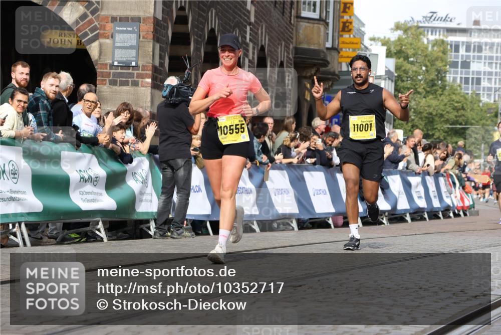 13.09.2026 - 21. swb-Marathon Bremen Strokosch-Dieckow http://msf.ph/oto/10352717 13.09.2026 10:55:15 Ziel 10589, 10646, 10901, 11569, 11620, 11860, 11889, 11908, 11976, 12313, 12800, 13592, 10256, 10725, 11414, 11466, 11941, 11977, 12218, 12258 meine-sportfotos.de