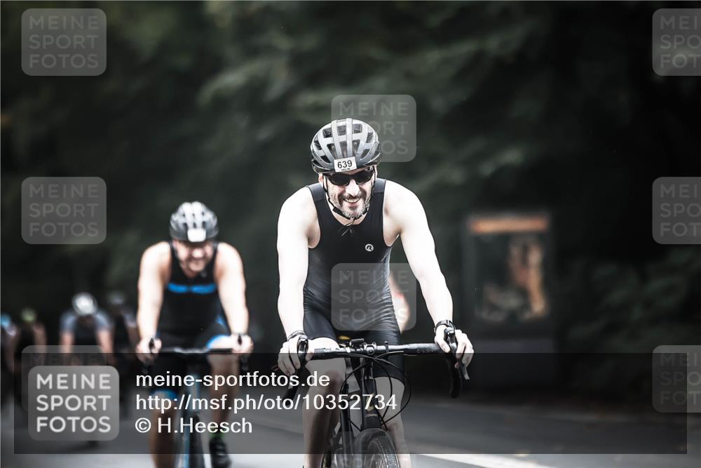 13.09.2026 - Stadtparktriathlon H.Heesch http://msf.ph/oto/10352734 13.09.2026 11:07:19 Radfahren 469, 518, 575, 586, 599, 639, 646, 677, 678, 699 meine-sportfotos.de