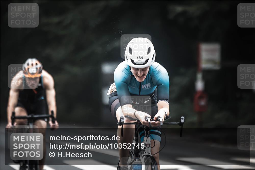 13.09.2026 - Stadtparktriathlon H.Heesch http://msf.ph/oto/10352745 13.09.2026 09:28:39 Radfahren 81, 106, 154, 158, 160, 167, 184, 208 meine-sportfotos.de