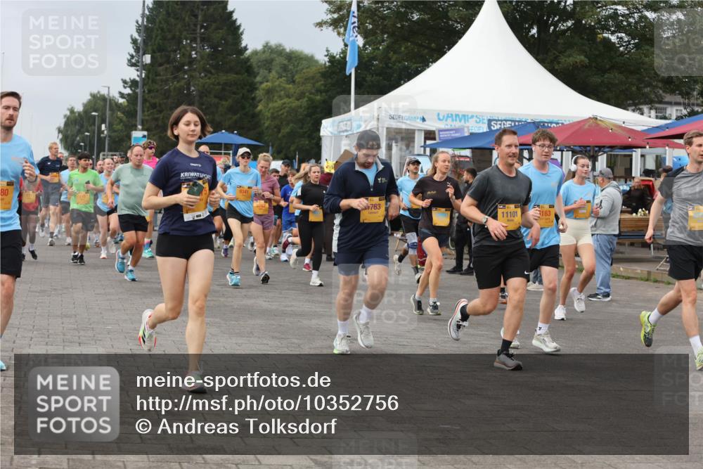 13.09.2026 - Kiel Lauf Andreas Tolksdorf http://msf.ph/oto/10352756 13.09.2026 09:56:42 Kiellinie 80, 763, 11101, 163 meine-sportfotos.de