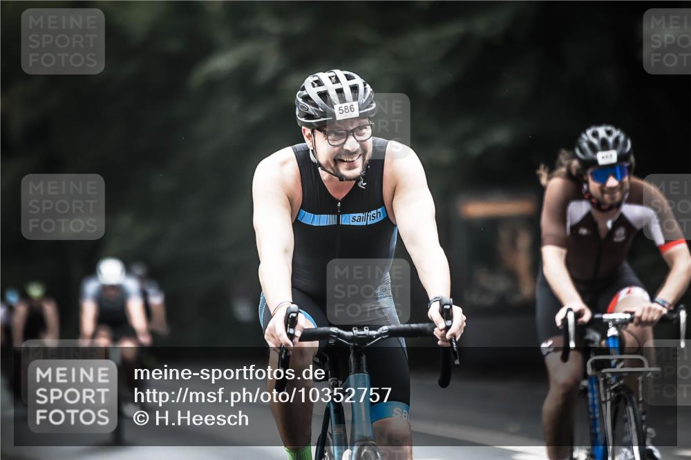 13.09.2026 - Stadtparktriathlon H.Heesch http://msf.ph/oto/10352757 13.09.2026 11:07:20 Radfahren 469, 518, 575, 586, 599, 639, 646, 677, 678, 699 meine-sportfotos.de
