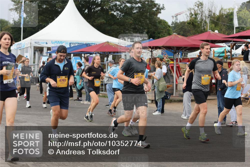 13.09.2026 - Kiel Lauf Andreas Tolksdorf http://msf.ph/oto/10352774 13.09.2026 09:56:42 Kiellinie 38, 4763, 11101 meine-sportfotos.de