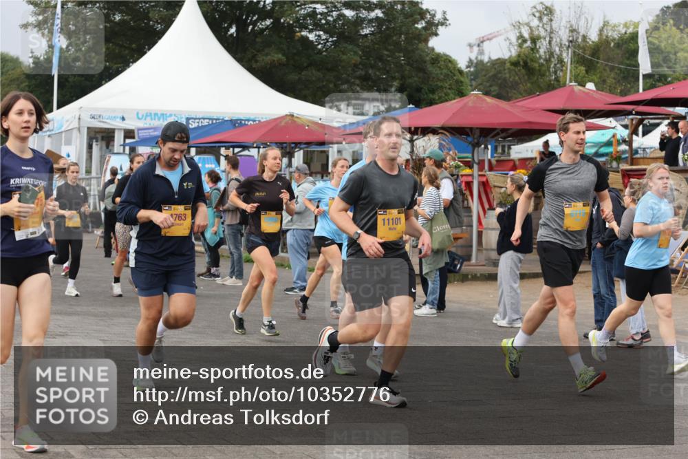13.09.2026 - Kiel Lauf Andreas Tolksdorf http://msf.ph/oto/10352776 13.09.2026 09:56:43 Kiellinie 38, 1763, 10860, 11101 meine-sportfotos.de