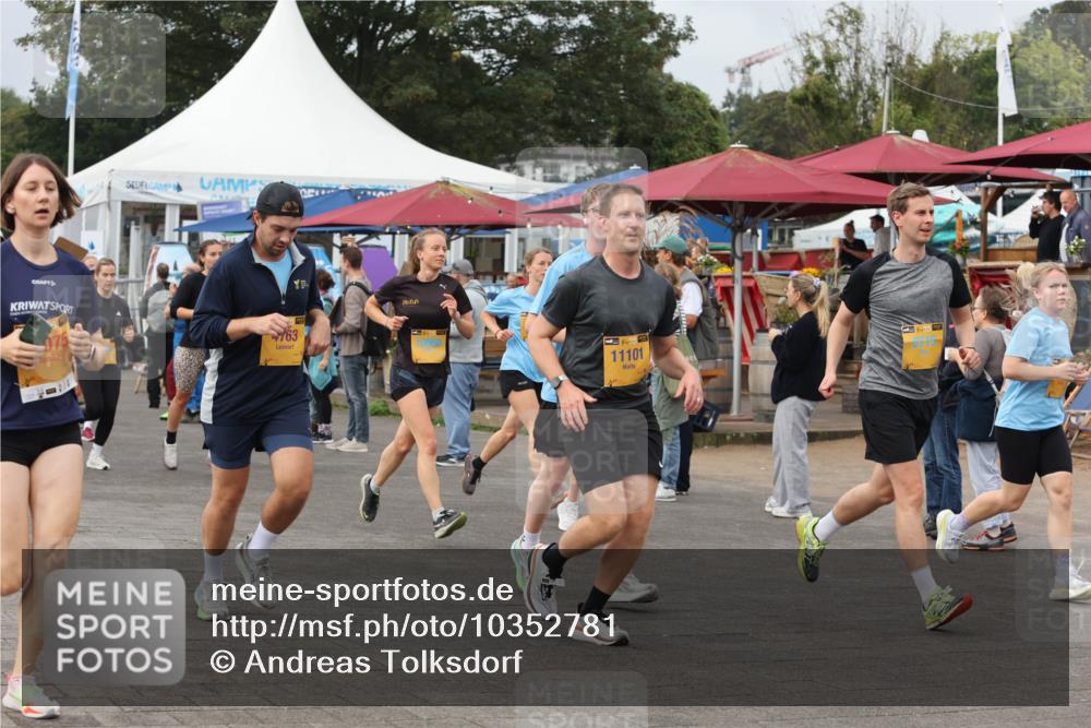 13.09.2026 - Kiel Lauf Andreas Tolksdorf http://msf.ph/oto/10352781 13.09.2026 09:56:43 Kiellinie 763, 10860, 11101 meine-sportfotos.de