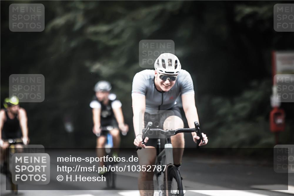 13.09.2026 - Stadtparktriathlon H.Heesch http://msf.ph/oto/10352787 13.09.2026 11:07:22 Radfahren 469, 518, 530, 575, 586, 639, 677, 678, 699 meine-sportfotos.de