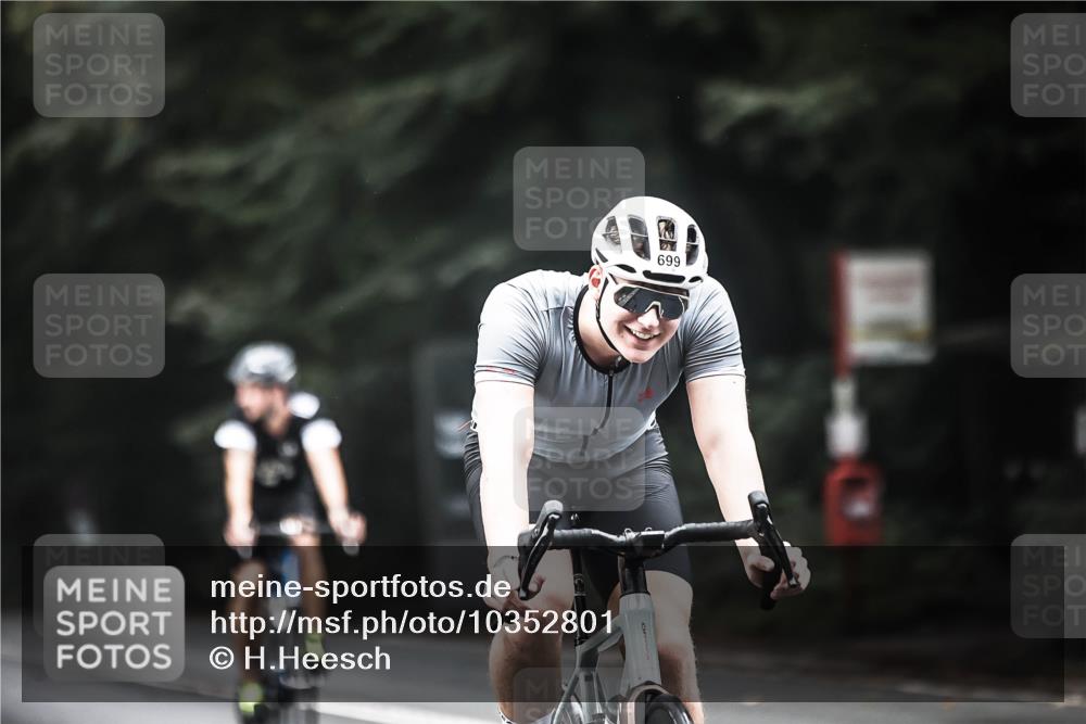 13.09.2026 - Stadtparktriathlon H.Heesch http://msf.ph/oto/10352801 13.09.2026 11:07:22 Radfahren 469, 518, 530, 575, 586, 639, 677, 678, 699 meine-sportfotos.de