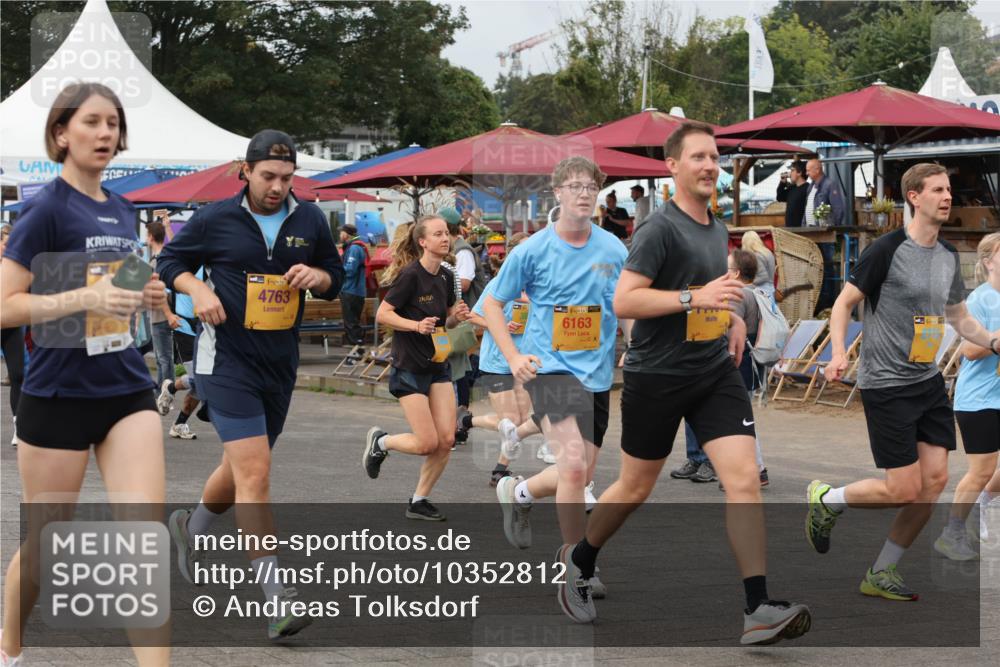 13.09.2026 - Kiel Lauf Andreas Tolksdorf http://msf.ph/oto/10352812 13.09.2026 09:56:43 Kiellinie 14, 35, 4763, 38, 6163 meine-sportfotos.de