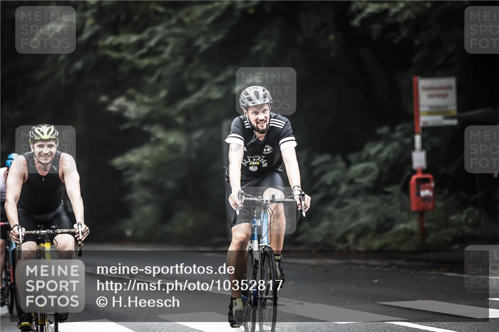 13.09.2026 - Stadtparktriathlon H.Heesch http://msf.ph/oto/10352817 13.09.2026 11:07:23 Radfahren 469, 518, 530, 533, 575, 586, 639, 677, 678, 699 meine-sportfotos.de