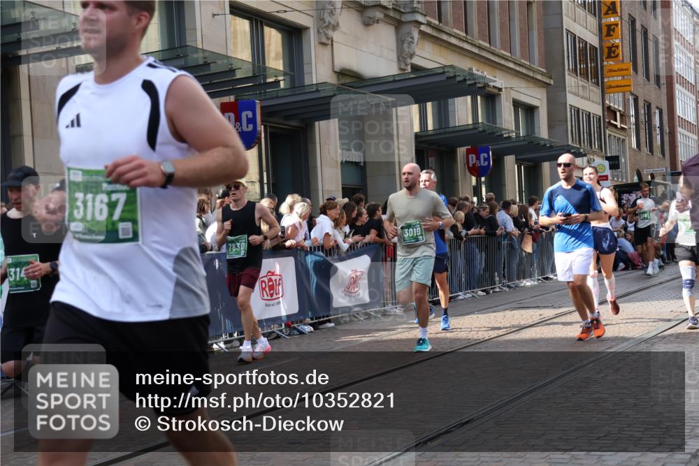 13.09.2026 - 21. swb-Marathon Bremen Strokosch-Dieckow http://msf.ph/oto/10352821 13.09.2026 13:32:43 Ziel 891, 1532, 2393, 2440, 2638, 2818, 2959, 3167, 3404, 3710, 3773, 3902, 4194, 4233, 4408, 4659, 5009, 5090, 5191, 5324, 5395, 5410, 5706, 5749, 5981, 6018, 6786, 6941, 7756, 7788, 7830, 8061, 8506, 9269, 9292, 9406, 9745, 9829, 10048, 13019, 13028, 13039, 13092, 13093, 13101, 13146, 13164, 13232, 13234, 13247, 1437, 1687, 2292, 2293, 2611, 2992, 3354, 3402, 3429, 3441, 3878, 3895, 4263, 4323, 4380, 4471, 4862, 5009, 5281, 5398, 5581, 6518, 6593, 6760 meine-sportfotos.de