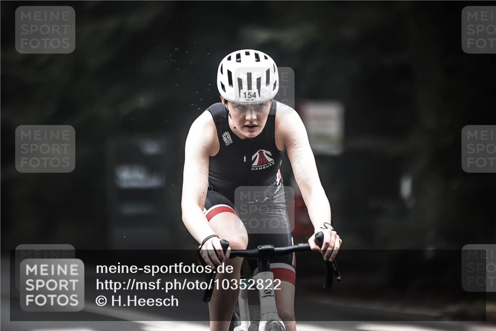 13.09.2026 - Stadtparktriathlon H.Heesch http://msf.ph/oto/10352822 13.09.2026 09:28:46 Radfahren 81, 154, 167, 198 meine-sportfotos.de