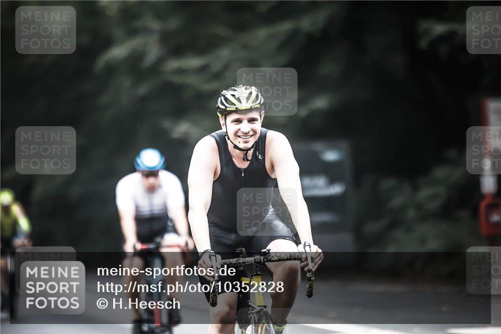 13.09.2026 - Stadtparktriathlon H.Heesch http://msf.ph/oto/10352828 13.09.2026 11:07:24 Radfahren 469, 518, 530, 533, 575, 586, 639, 678, 699 meine-sportfotos.de