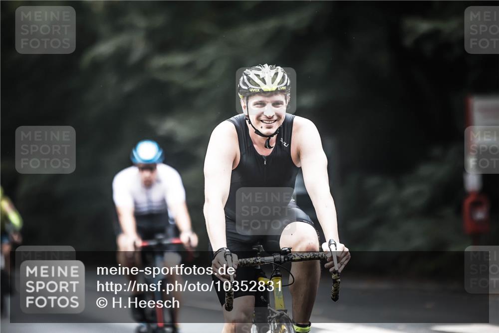 13.09.2026 - Stadtparktriathlon H.Heesch http://msf.ph/oto/10352831 13.09.2026 11:07:24 Radfahren 469, 518, 530, 533, 575, 586, 639, 678, 699 meine-sportfotos.de