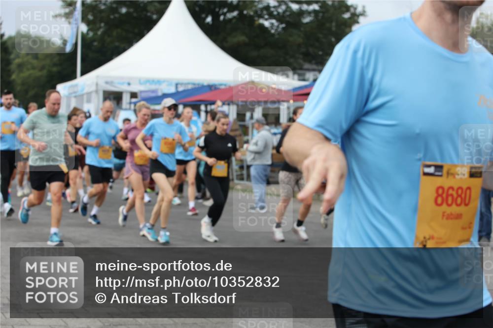 13.09.2026 - Kiel Lauf Andreas Tolksdorf http://msf.ph/oto/10352832 13.09.2026 09:56:44 Kiellinie 39, 8680 meine-sportfotos.de