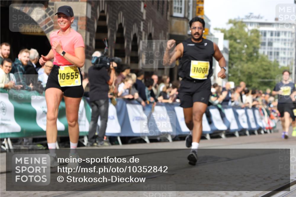 13.09.2026 - 21. swb-Marathon Bremen Strokosch-Dieckow http://msf.ph/oto/10352842 13.09.2026 10:55:16 Ziel 10646, 10901, 11569, 11620, 11860, 11889, 11908, 11976, 12313, 12800, 13592, 10256, 10725, 11414, 11941, 11977, 12218, 12258, 12348 meine-sportfotos.de