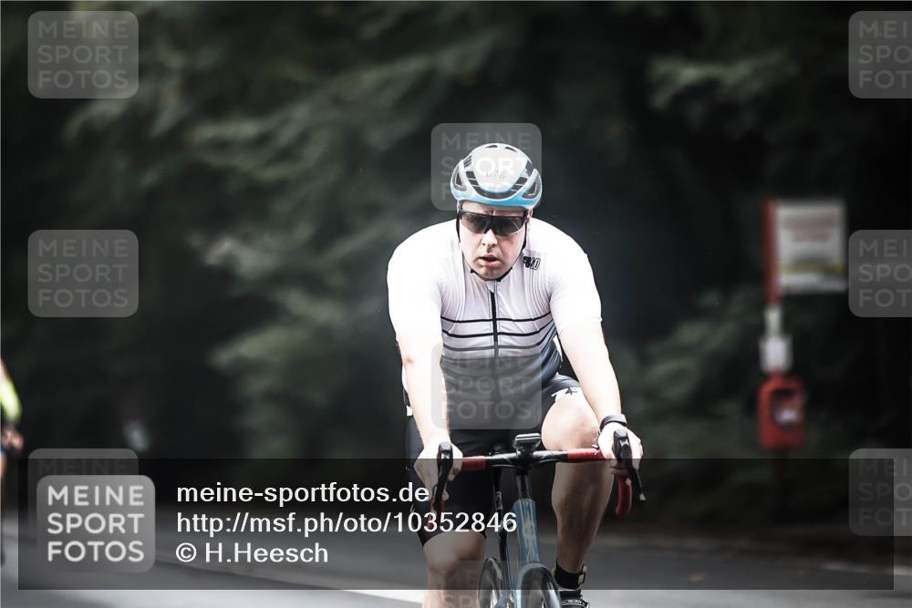 13.09.2026 - Stadtparktriathlon H.Heesch http://msf.ph/oto/10352846 13.09.2026 11:07:25 Radfahren 469, 518, 530, 533, 575, 586, 639, 678, 699 meine-sportfotos.de