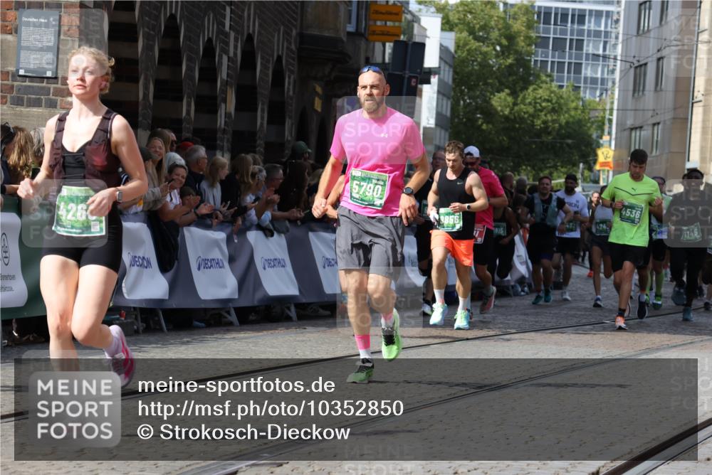 13.09.2026 - 21. swb-Marathon Bremen Strokosch-Dieckow http://msf.ph/oto/10352850 13.09.2026 13:33:12 Ziel 891, 1532, 2638, 3167, 3404, 3773, 3895, 3902, 4194, 4233, 5009, 5090, 5581, 5657, 5706, 6018, 6718, 6786, 6941, 7016, 7466, 7756, 7758, 8367, 8506, 9292, 9406, 9745, 9829, 10048, 13039, 13146, 13164, 13232, 13234, 13247, 831, 1124, 2283, 2980, 4052, 4219, 4243, 4260, 4492, 4536, 4543, 4565, 5040, 5560, 5660, 5726, 5790, 5861, 5862, 5914, 6421, 6597, 6614, 6777, 6915, 6997, 7145, 7421, 7467, 7789, 8177, 8599, 8602, 9206, 9616, 9856 meine-sportfotos.de