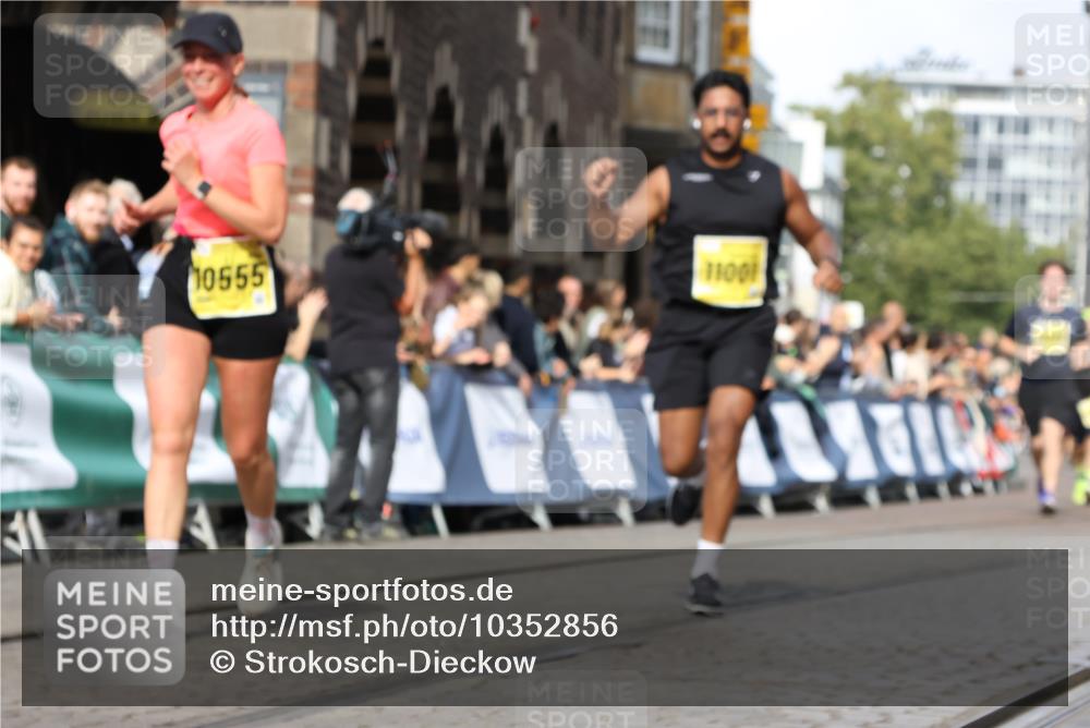 13.09.2026 - 21. swb-Marathon Bremen Strokosch-Dieckow http://msf.ph/oto/10352856 13.09.2026 10:55:16 Ziel 10646, 10901, 11569, 11620, 11860, 11889, 11908, 11976, 12313, 12800, 13592, 10256, 10725, 11414, 11941, 11977, 12218, 12258, 12348 meine-sportfotos.de