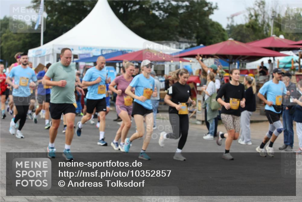 13.09.2026 - Kiel Lauf Andreas Tolksdorf http://msf.ph/oto/10352857 13.09.2026 09:56:45 Kiellinie  meine-sportfotos.de