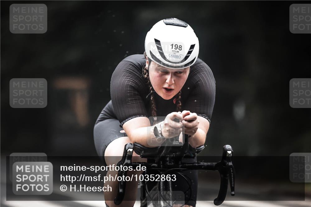13.09.2026 - Stadtparktriathlon H.Heesch http://msf.ph/oto/10352863 13.09.2026 09:28:49 Radfahren 81, 154, 167, 197, 198 meine-sportfotos.de