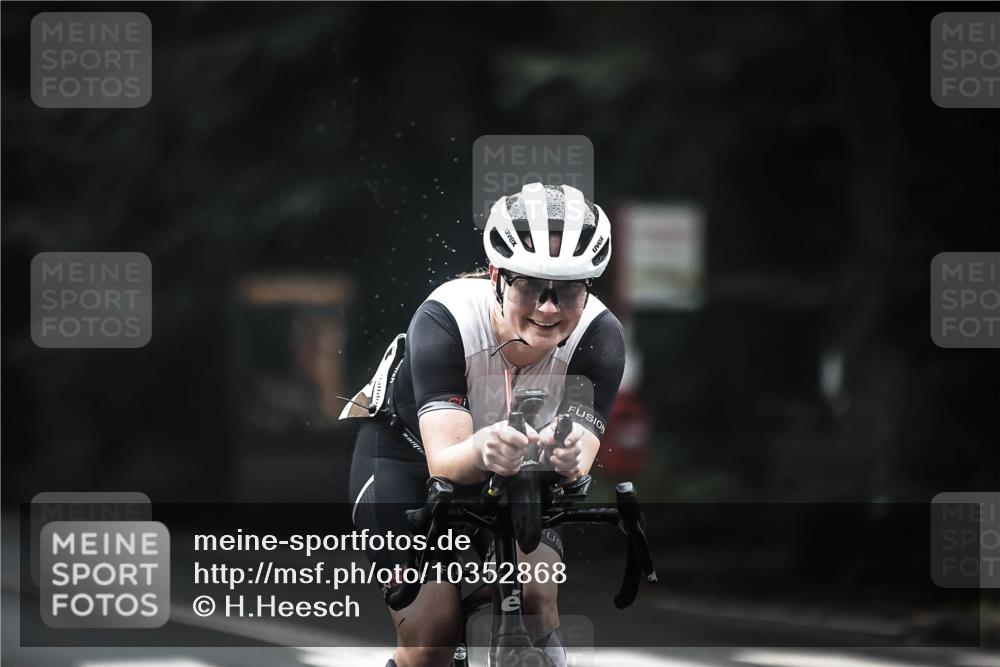 13.09.2026 - Stadtparktriathlon H.Heesch http://msf.ph/oto/10352868 13.09.2026 09:28:54 Radfahren 114, 197, 198 meine-sportfotos.de