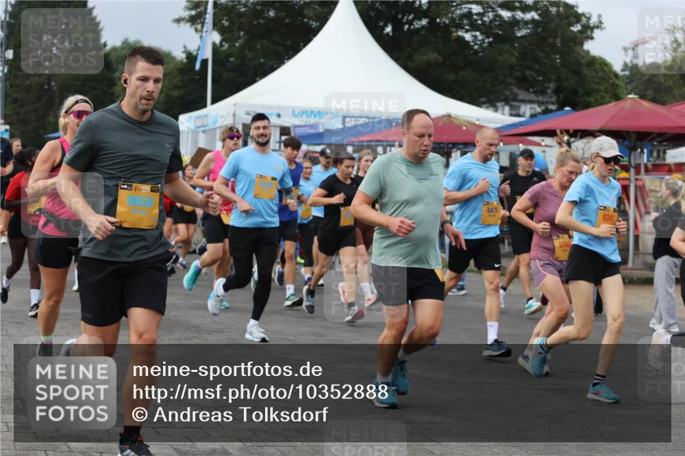 13.09.2026 - Kiel Lauf Andreas Tolksdorf http://msf.ph/oto/10352888 13.09.2026 09:56:45 Kiellinie 38, 9658, 4475, 8762, 9341 meine-sportfotos.de