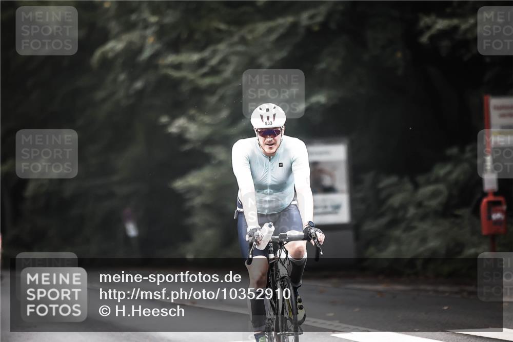 13.09.2026 - Stadtparktriathlon H.Heesch http://msf.ph/oto/10352910 13.09.2026 11:07:29 Radfahren 382, 518, 530, 533, 575, 678 meine-sportfotos.de