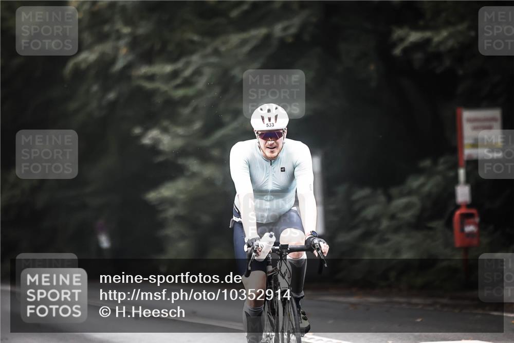 13.09.2026 - Stadtparktriathlon H.Heesch http://msf.ph/oto/10352914 13.09.2026 11:07:29 Radfahren 382, 518, 530, 533, 575, 678 meine-sportfotos.de