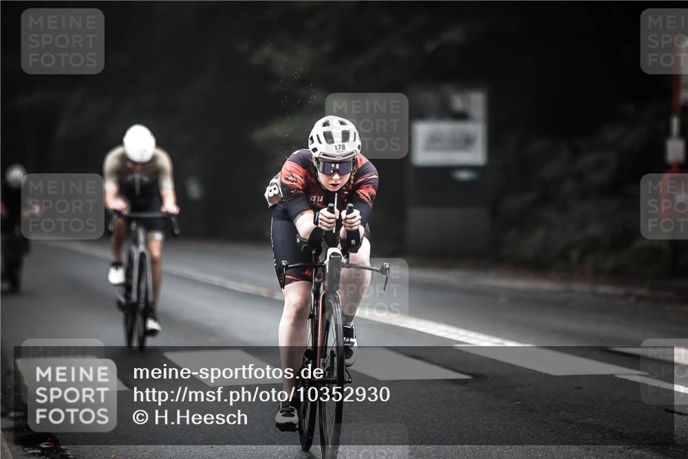 13.09.2026 - Stadtparktriathlon H.Heesch http://msf.ph/oto/10352930 13.09.2026 09:29:09 Radfahren 76, 84, 101, 123, 178, 192 meine-sportfotos.de