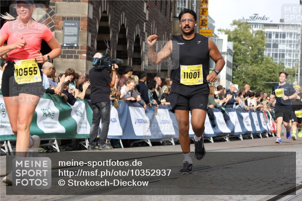 13.09.2026 - 21. swb-Marathon Bremen Strokosch-Dieckow http://msf.ph/oto/10352937 13.09.2026 10:55:17 Ziel 10555, 10646, 10901, 11001, 11620, 11860, 11889, 11908, 11976, 12313, 12800, 13592, 10203, 10256, 10725, 11414, 11748, 11941, 11977, 12030, 12218, 12258, 12348 meine-sportfotos.de