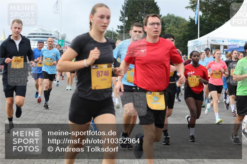 13.09.2026 - Kiel Lauf Andreas Tolksdorf http://msf.ph/oto/10352964 13.09.2026 09:56:47 Kiellinie 1352, 247, 4, 8746, 111, 10975, 29 meine-sportfotos.de
