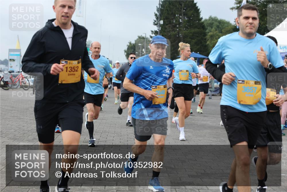 13.09.2026 - Kiel Lauf Andreas Tolksdorf http://msf.ph/oto/10352982 13.09.2026 09:56:48 Kiellinie 39, 1352, 38, 4033, 1, 39, 02, 3657, 38, 5 meine-sportfotos.de