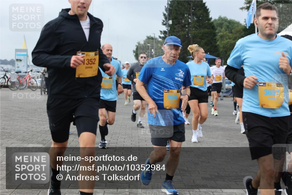 13.09.2026 - Kiel Lauf Andreas Tolksdorf http://msf.ph/oto/10352984 13.09.2026 09:56:48 Kiellinie 1352, 39, 0465, 38, 9548, 4033, 3657 meine-sportfotos.de