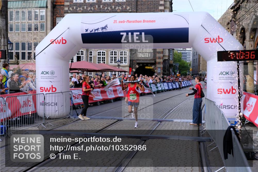13.09.2026 - 21. swb-Marathon Bremen Tim E. http://msf.ph/oto/10352986 13.09.2026 12:40:58 Ziel 1263, 3662, 4264 meine-sportfotos.de