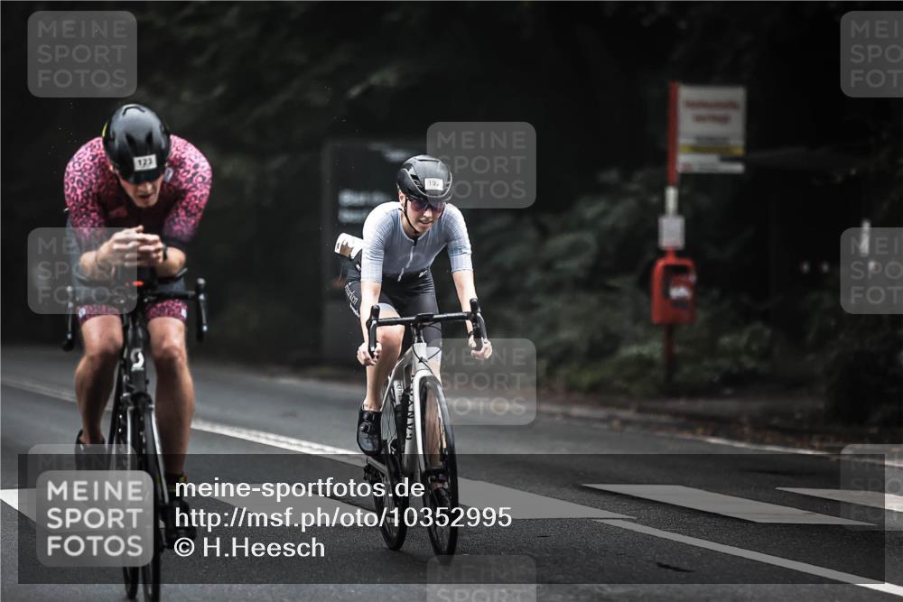 13.09.2026 - Stadtparktriathlon H.Heesch http://msf.ph/oto/10352995 13.09.2026 09:29:15 Radfahren 76, 101, 123, 177, 178, 186, 192 meine-sportfotos.de