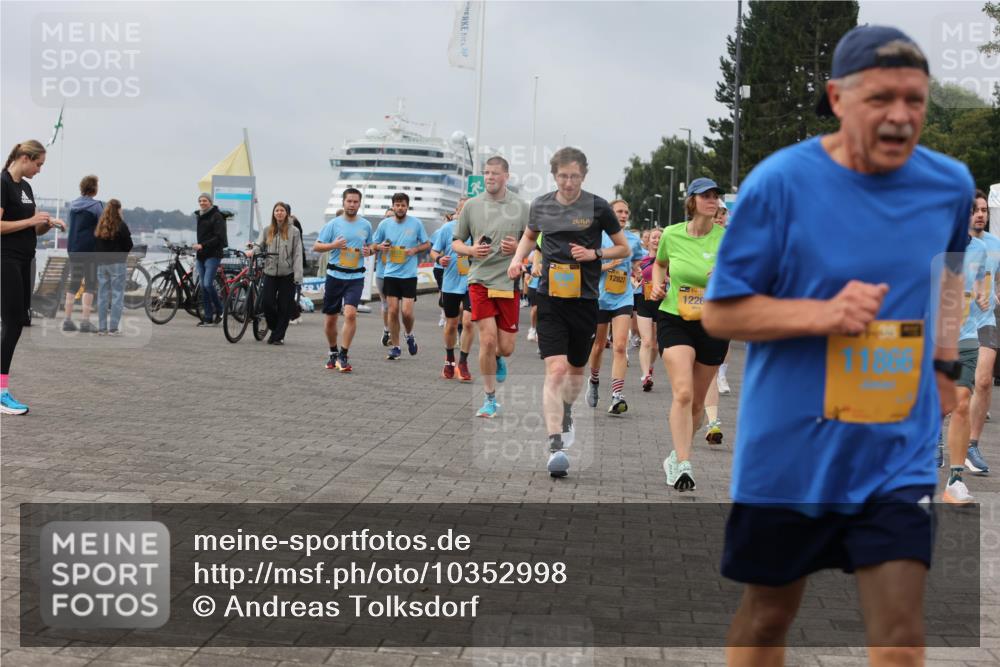 13.09.2026 - Kiel Lauf Andreas Tolksdorf http://msf.ph/oto/10352998 13.09.2026 09:56:51 Kiellinie 247, 12827, 4, 39, 1226 meine-sportfotos.de